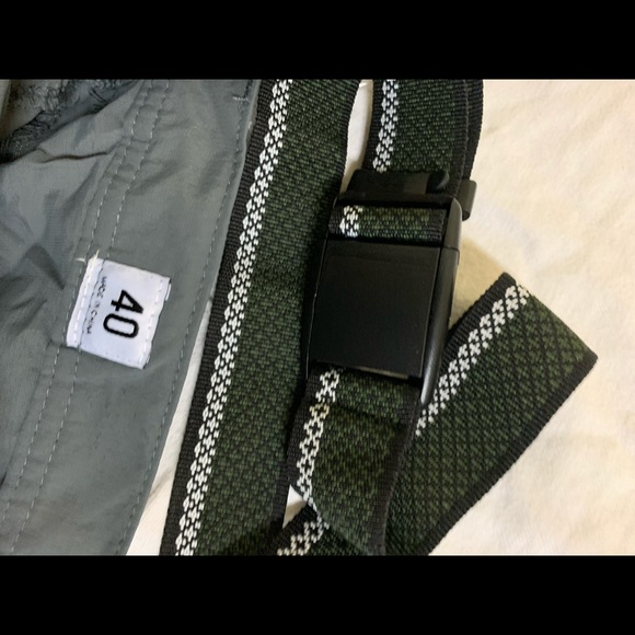 Men’s Cargo Solid Green Pants - Picture 2 of 4